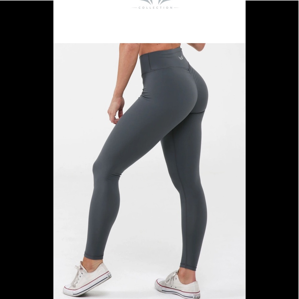 Fit Angel Collection Nyla Scrunch Booty Leggings